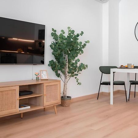Cozy Appartement Plein Centre, Proche Gare/Plage Menton Exterior photo